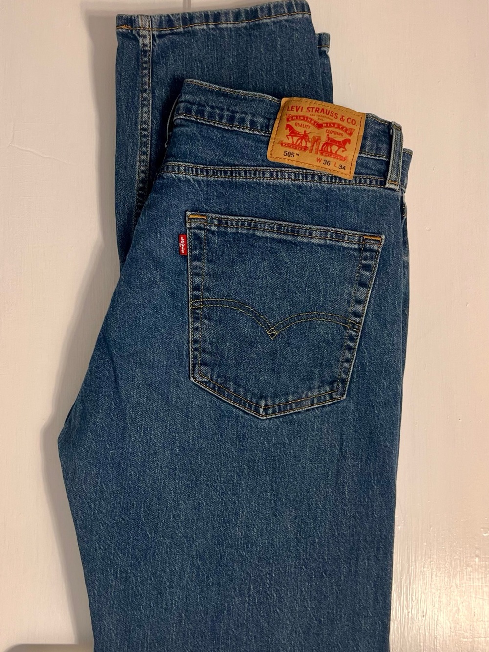 Levi's Men's Straight Leg Jeans in Classic Blue Denim